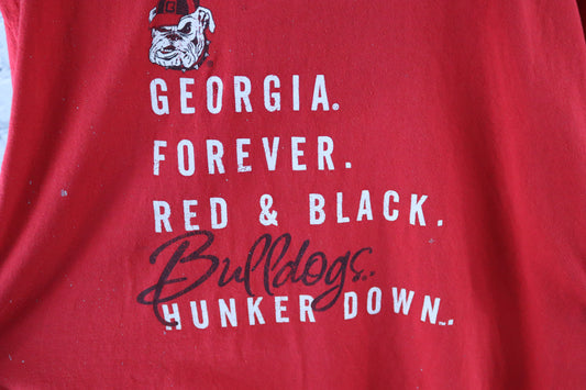 Mid-Vintage Red and White Georgia Bulldogs Tee with Abstract Paint Detailing